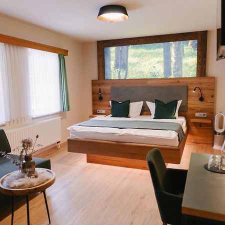 Zur Margarethenmuehle - Landgasthof Und Waldhotel Rosswein Esterno foto