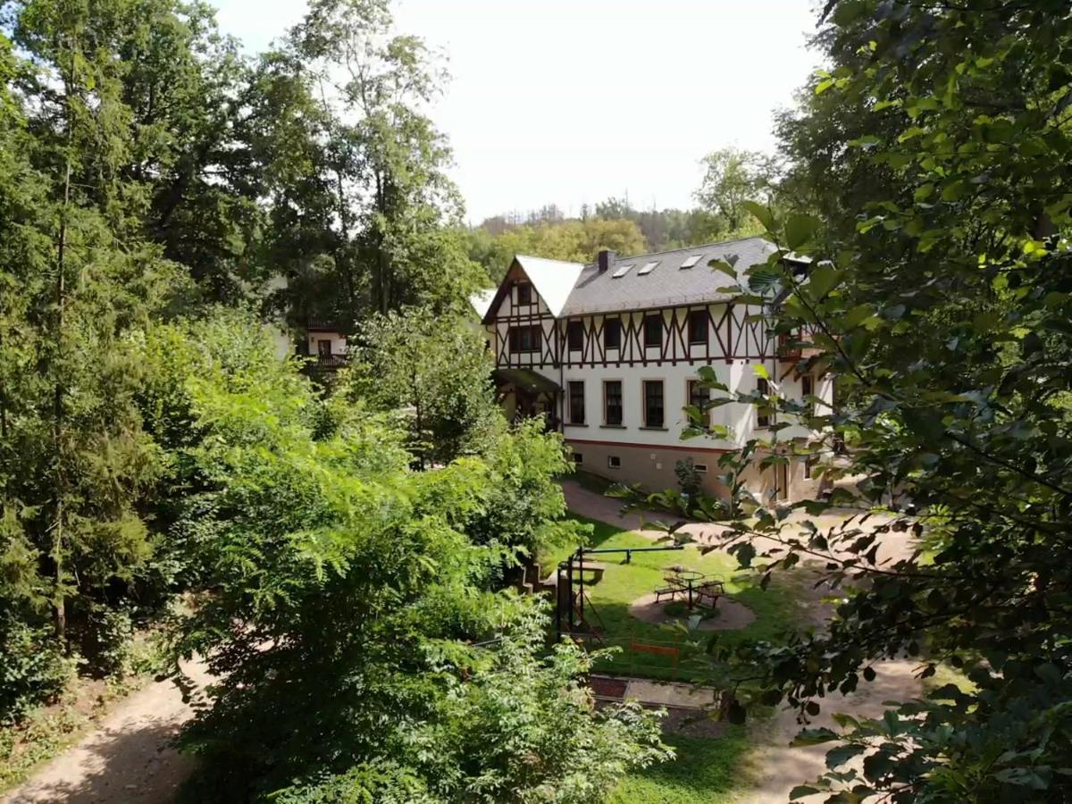 Zur Margarethenmuehle - Landgasthof Und Waldhotel Rosswein Esterno foto