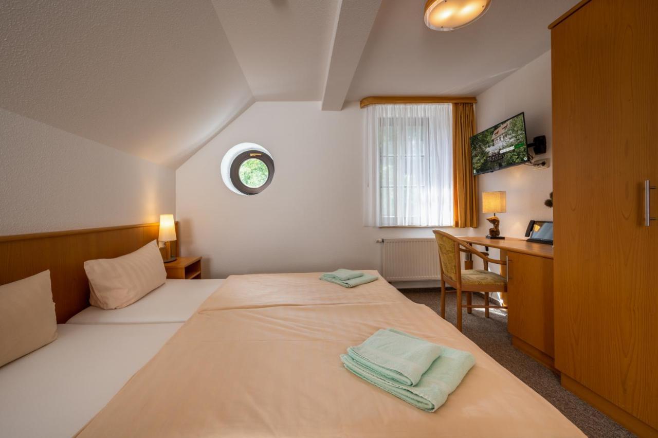 Zur Margarethenmuehle - Landgasthof Und Waldhotel Rosswein Esterno foto