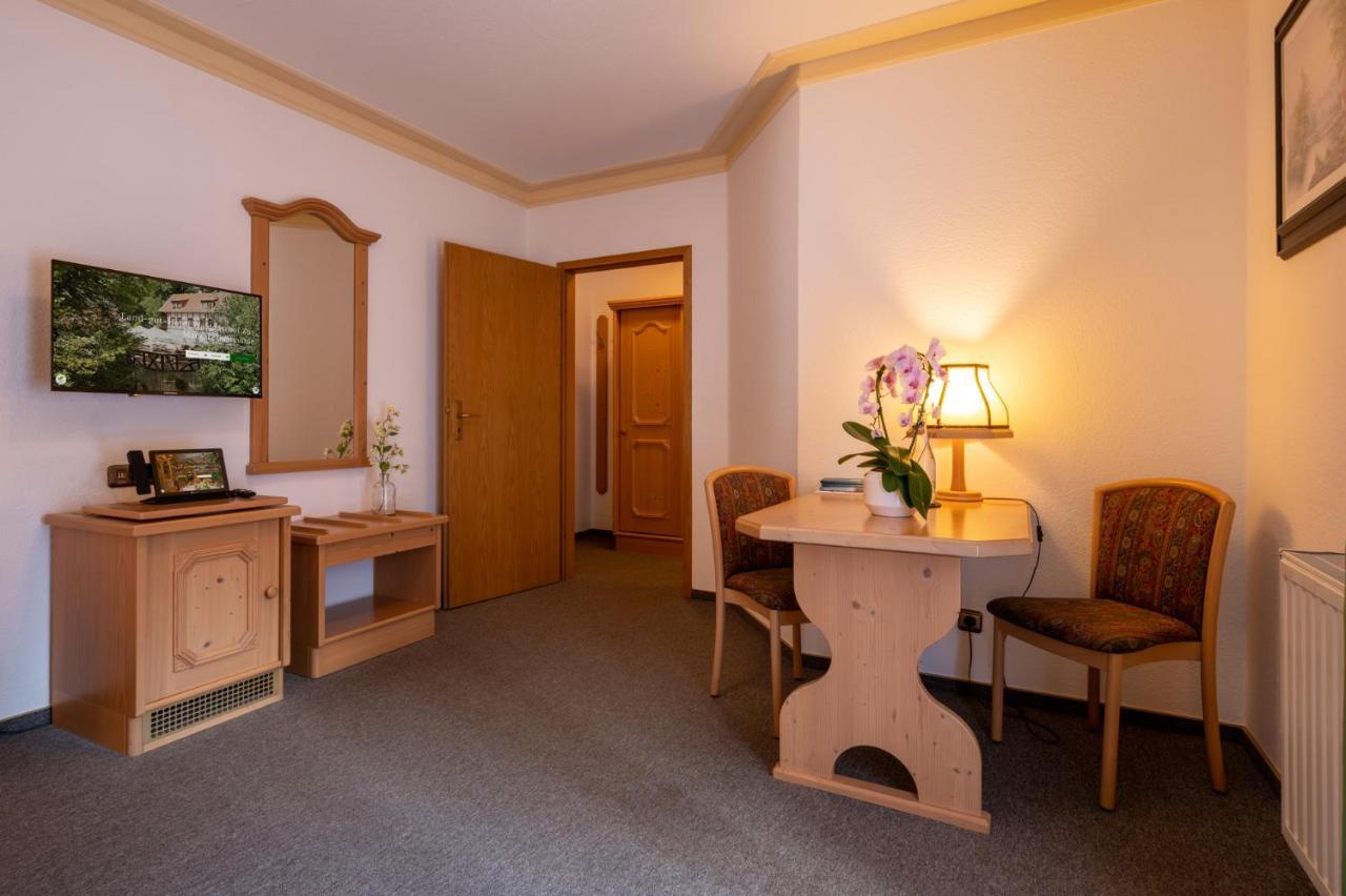 Zur Margarethenmuehle - Landgasthof Und Waldhotel Rosswein Esterno foto