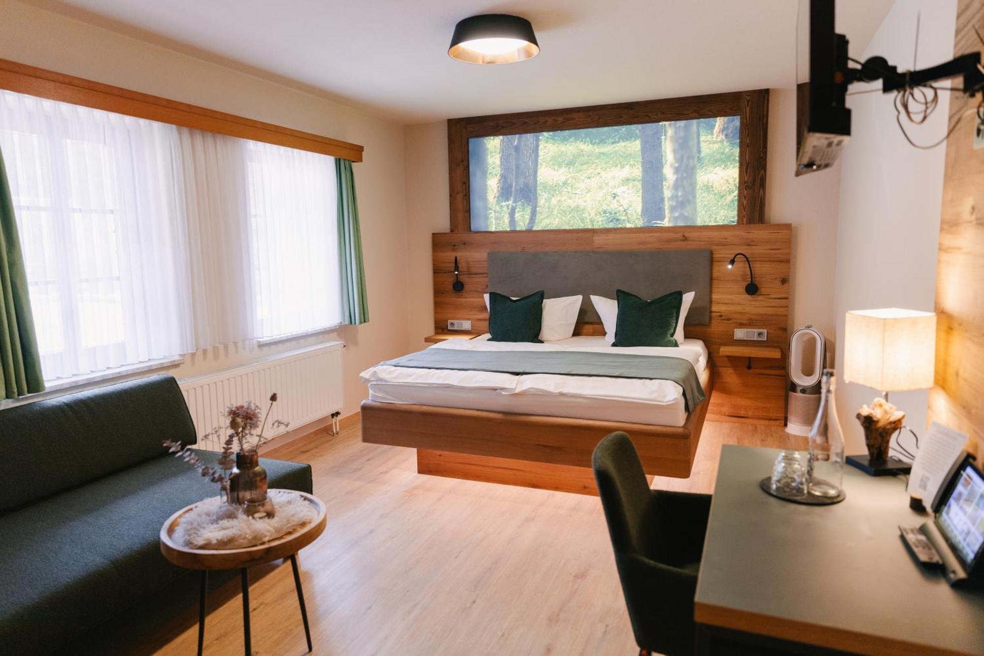 Zur Margarethenmuehle - Landgasthof Und Waldhotel Rosswein Esterno foto