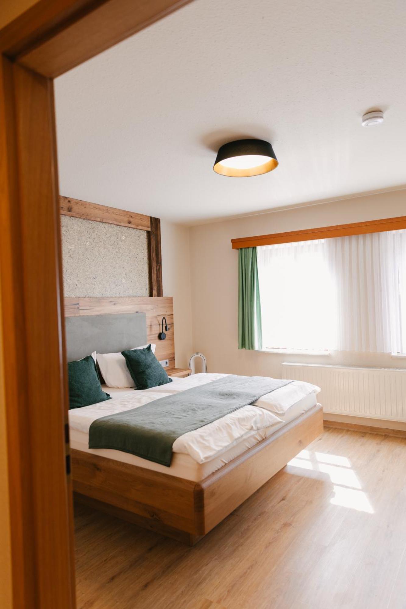 Zur Margarethenmuehle - Landgasthof Und Waldhotel Rosswein Esterno foto